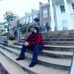 Meet your Posher, Ernesto